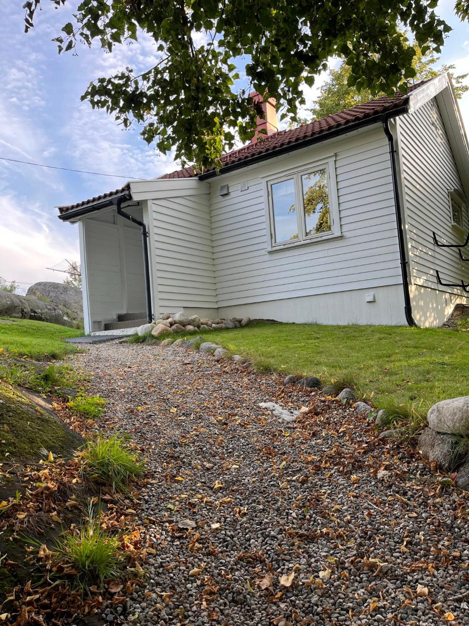 Cozy Cottage Close To Idyllic Archipelago With Additional Building If Booked For More Than 2 People Eydehavn エクステリア 写真